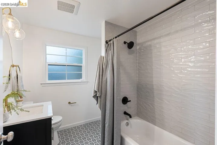 3311 Kingsland Ave, Oakland, California 94619