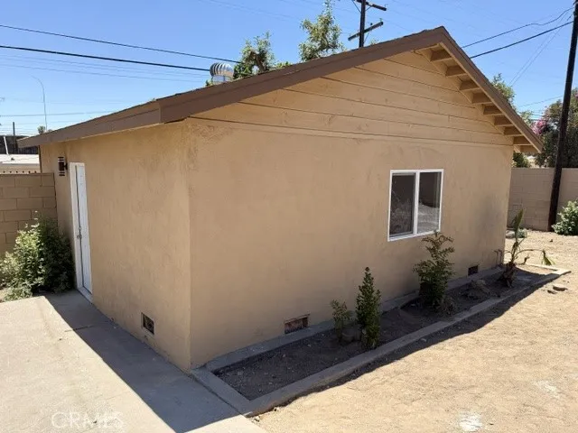1237 Roxbury, San Bernardino, California 92404