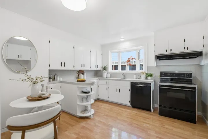 2229 Howard Avenue, San Carlos, California 94070