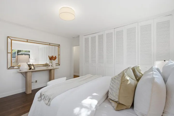 2229 Howard Avenue, San Carlos, California 94070