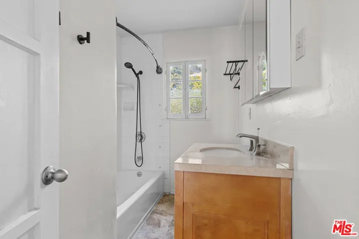 1630 Franklin Street, Santa Monica, California 90404
