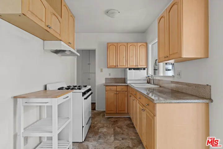 1630 Franklin Street, Santa Monica, California 90404