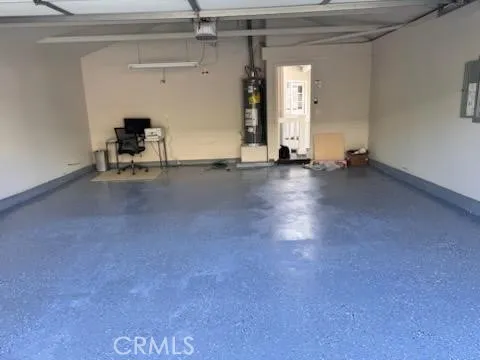 Spacious & clean attached garage