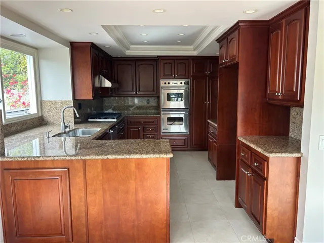 825 Hibiscus Court, Corona Del Mar, California 92625