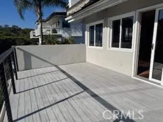 Spacious deck off of living room