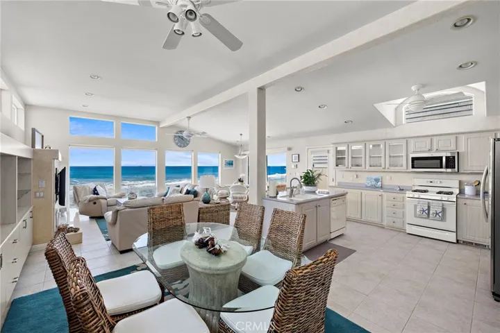 1880 N El Camino Real 16, San Clemente, California 92672