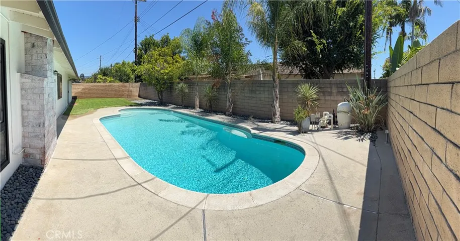3132 E Locust Avenue, Orange, California 92867