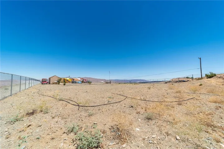 25333 Valley View, Apple Valley, California 92308