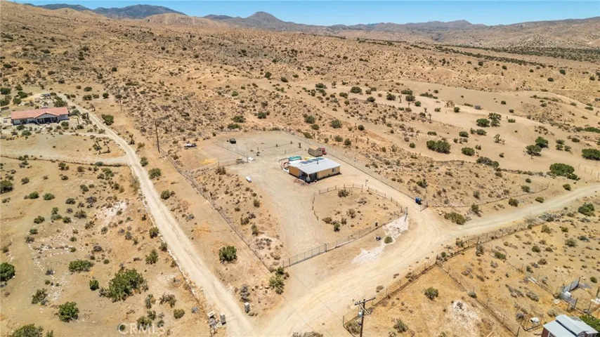 25333 Valley View, Apple Valley, California 92308