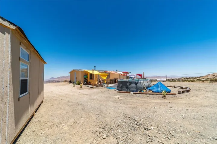 25333 Valley View, Apple Valley, California 92308
