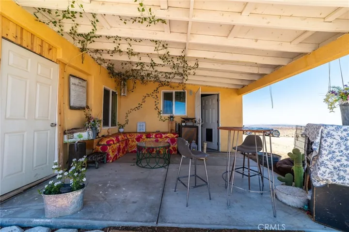 25333 Valley View, Apple Valley, California 92308