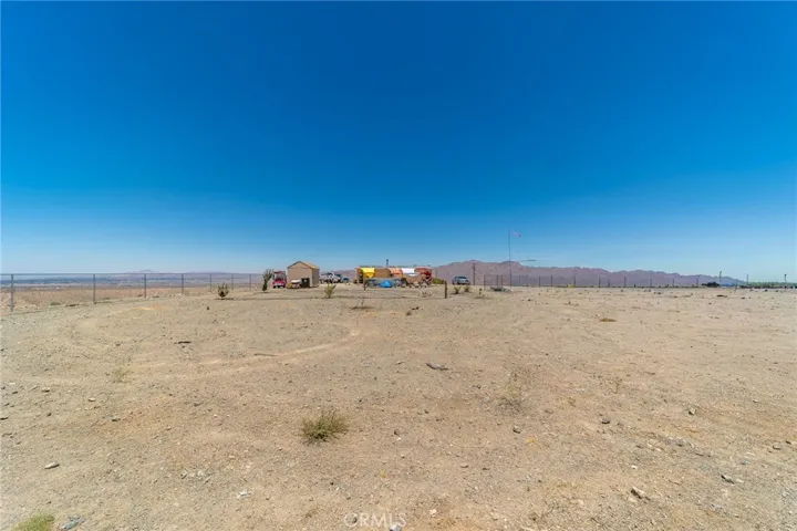 25333 Valley View, Apple Valley, California 92308