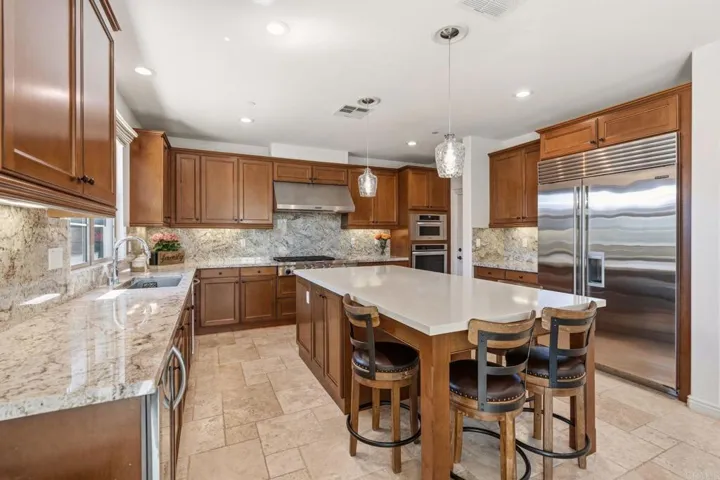 809 Dolphin Circle, Encinitas, California 92024