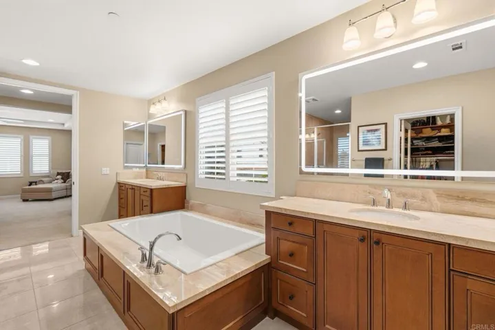 809 Dolphin Circle, Encinitas, California 92024