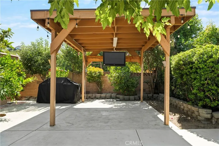 19012 Drycliff, Canyon Country, California 91351