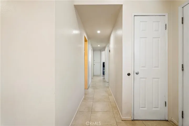 19012 Drycliff, Canyon Country, California 91351