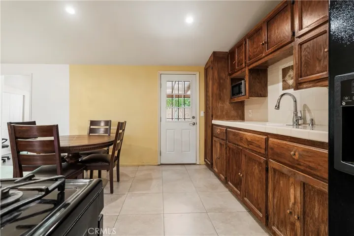 19012 Drycliff, Canyon Country, California 91351