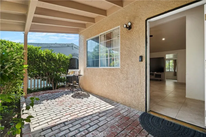 19012 Drycliff, Canyon Country, California 91351