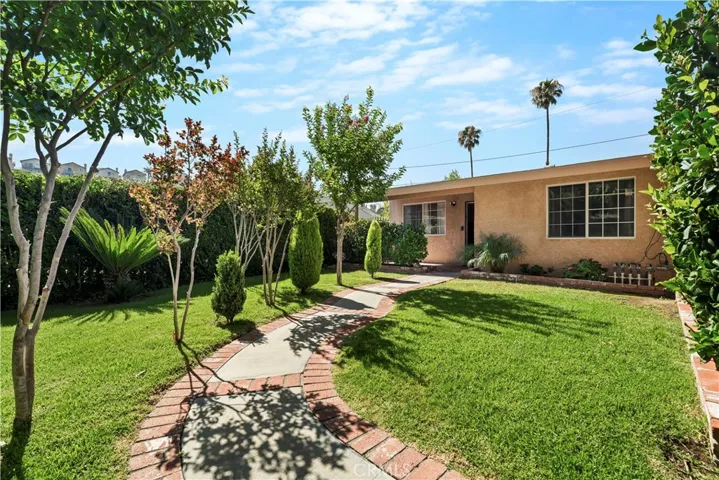 19012 Drycliff, Canyon Country, California 91351
