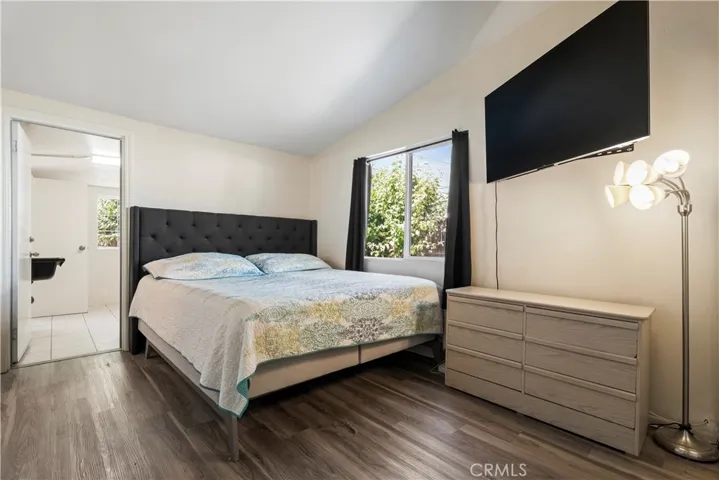 19012 Drycliff, Canyon Country, California 91351