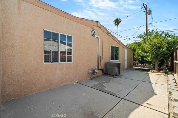19012 Drycliff, Canyon Country, California 91351