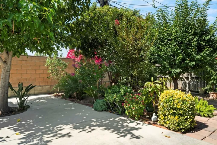 19012 Drycliff, Canyon Country, California 91351