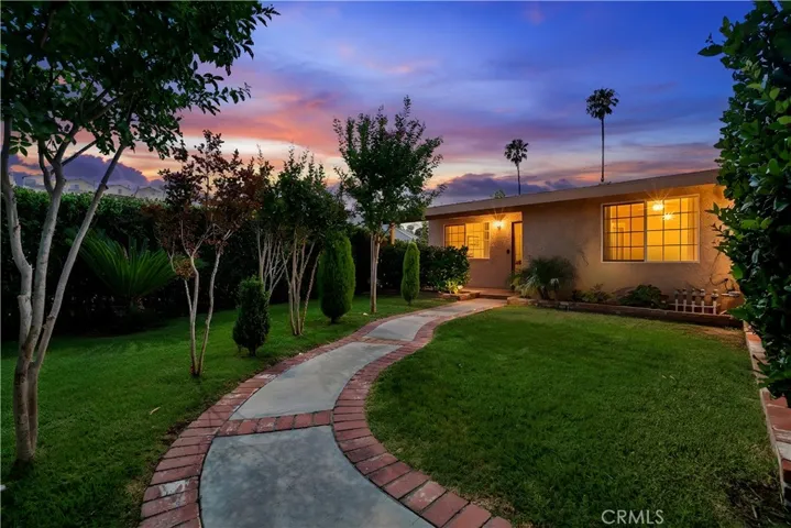 19012 Drycliff, Canyon Country, California 91351