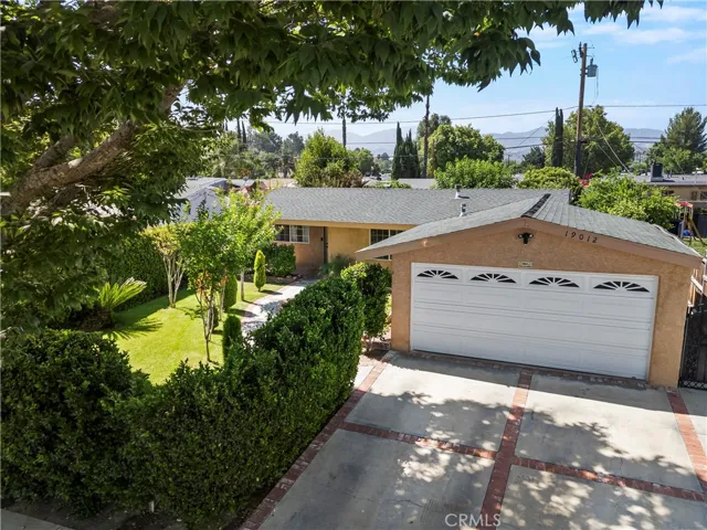 19012 Drycliff, Canyon Country, California 91351