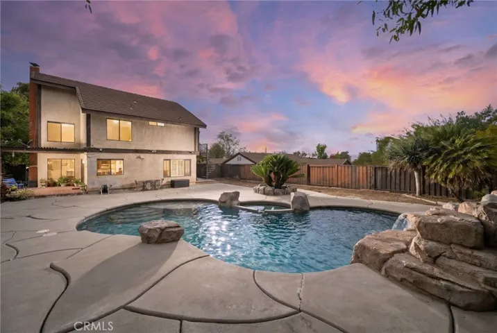 1416 Paseo Gracia, San Dimas, California 91773