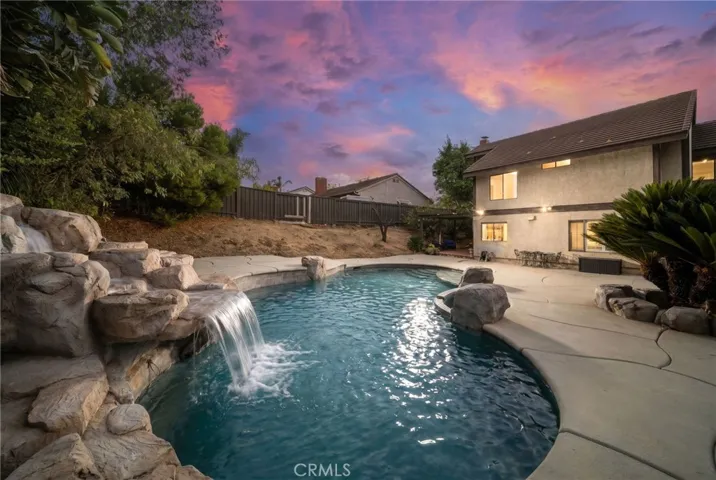 1416 Paseo Gracia, San Dimas, California 91773