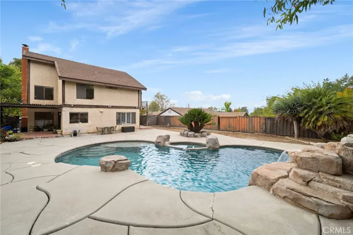 1416 Paseo Gracia, San Dimas, California 91773