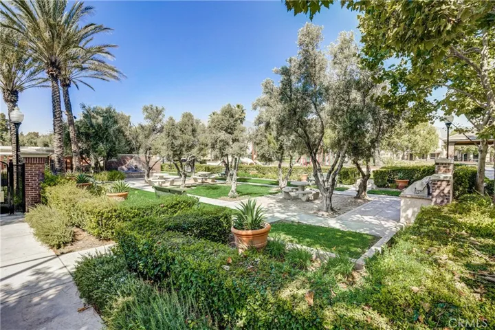 5664 Kate Way #3, Fontana, California 92336