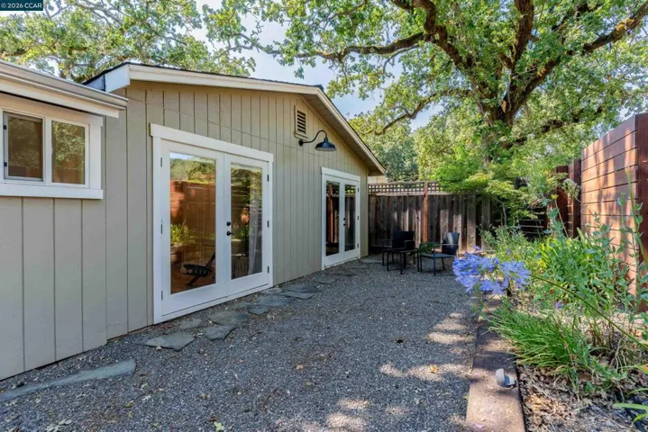 2531 Warm Springs Rd, Glen Ellen, California 95442
