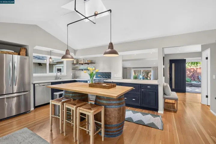 2531 Warm Springs Rd, Glen Ellen, California 95442