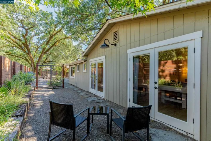 2531 Warm Springs Rd, Glen Ellen, California 95442