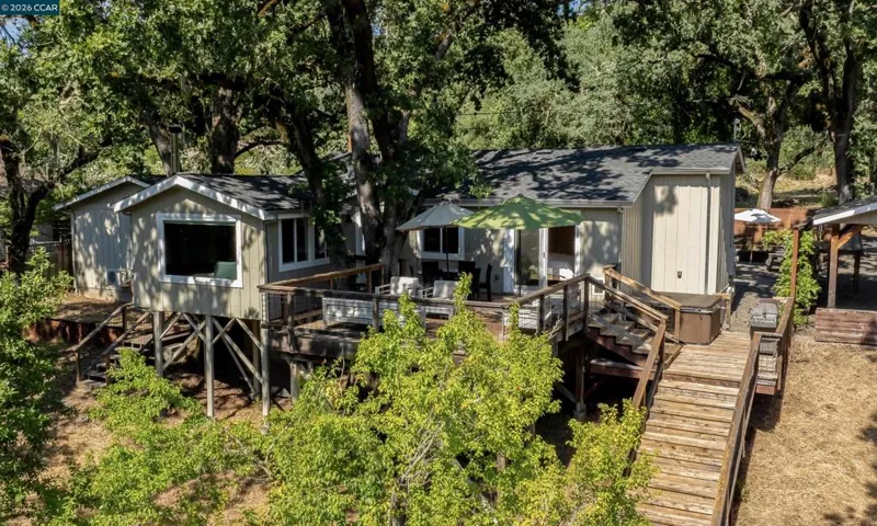 2531 Warm Springs Rd, Glen Ellen, California 95442