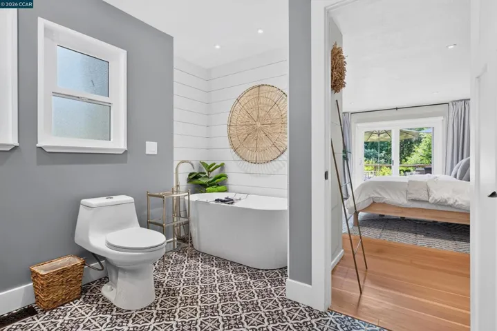 2531 Warm Springs Rd, Glen Ellen, California 95442