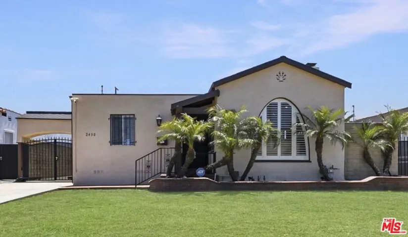 2430 W 77th Street, Inglewood, California 90305