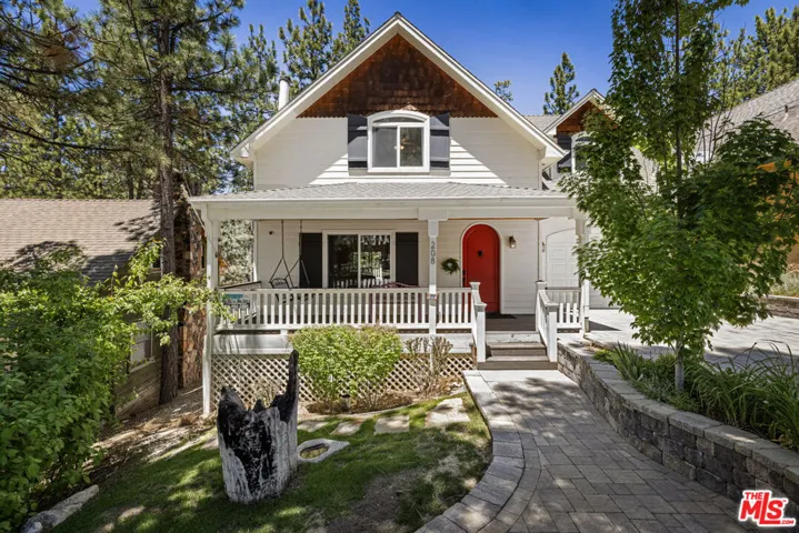 208 Knoll Road, Big Bear, California 92315