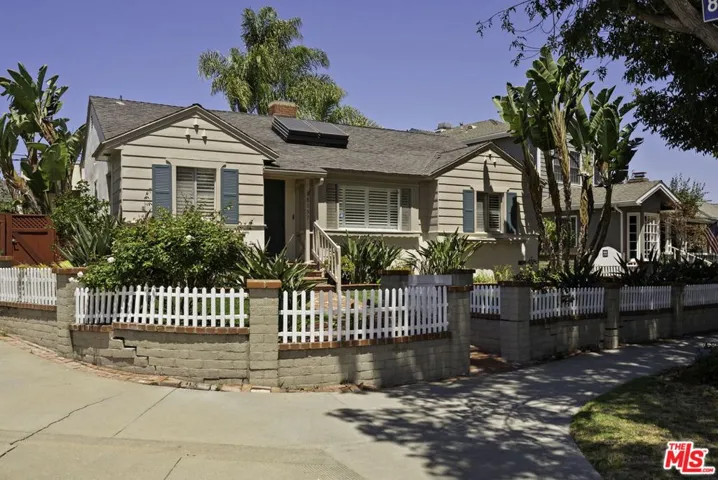 8137 Regis Way, Los Angeles, California 90045