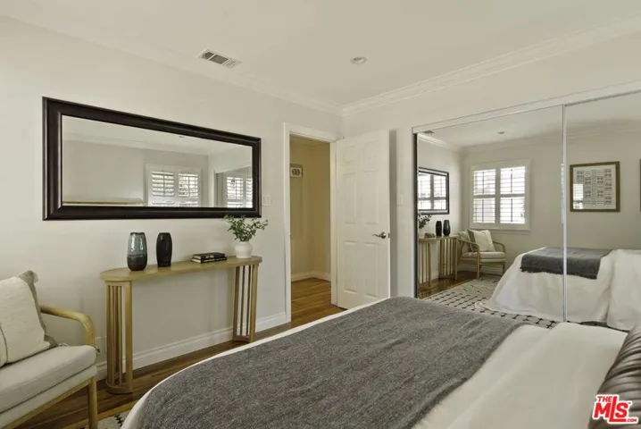 8137 Regis Way, Los Angeles, California 90045