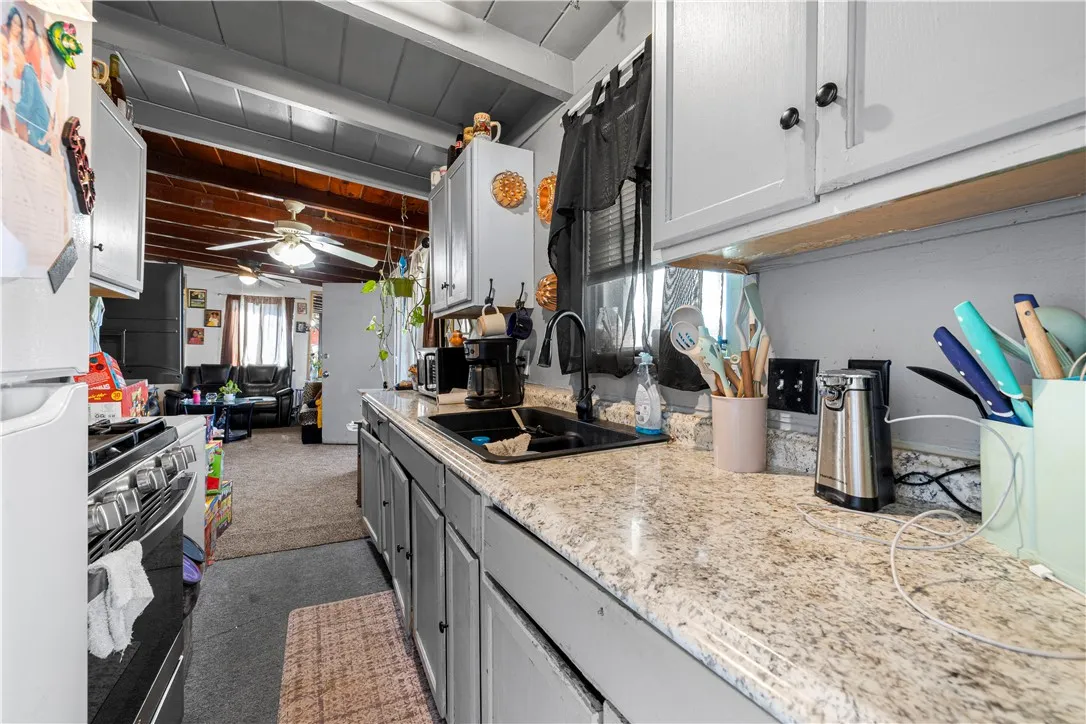 26802 Girard Street, Hemet, California 92544 — photo 4