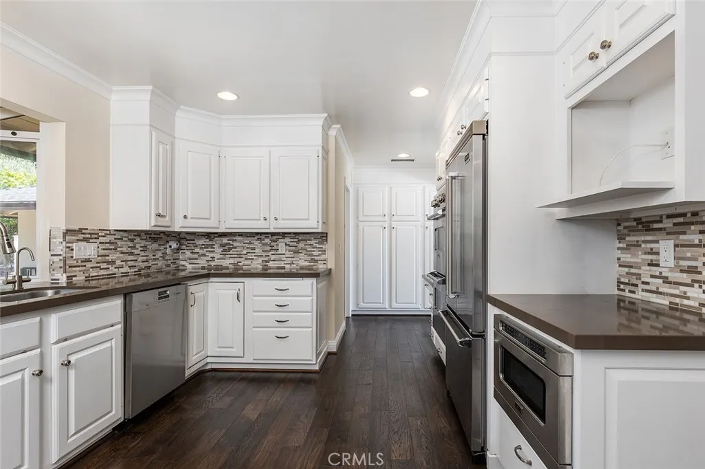 Kitchen 4