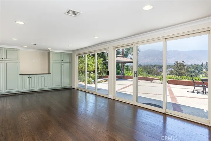 Family Room 1