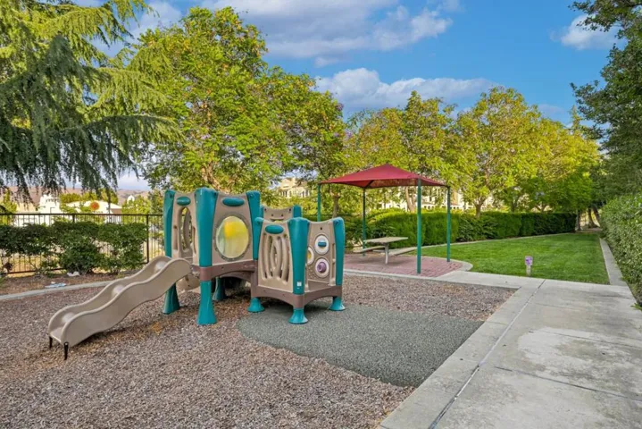 1158 Mente Linda Loop, Milpitas, California 95035