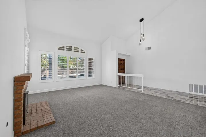 13887 Carriage Rd, Poway, California 92064