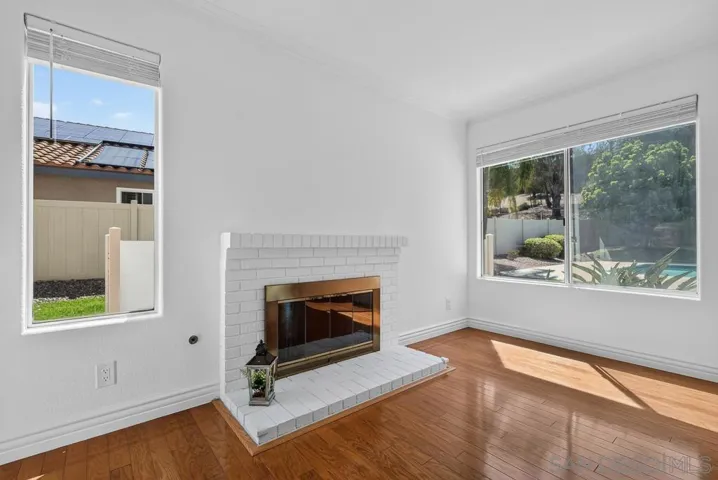 13887 Carriage Rd, Poway, California 92064
