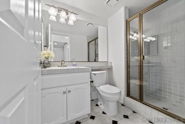 13887 Carriage Rd, Poway, California 92064