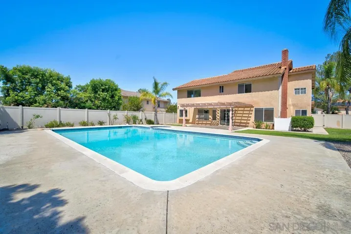 13887 Carriage Rd, Poway, California 92064