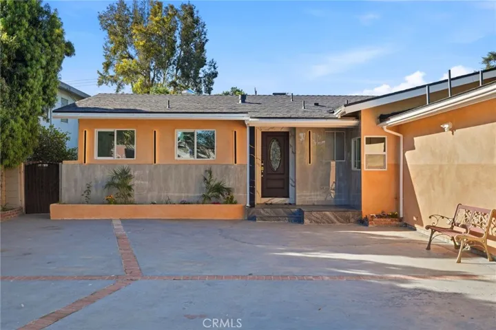 18114 Schoenborn, Northridge, California 91325
